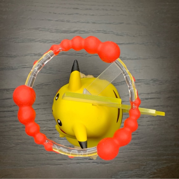 Pokémon SpecialEdition Pikachu Vmax Figure Celebration Gigantamax 25 Anniversary - Picture 9 of 12